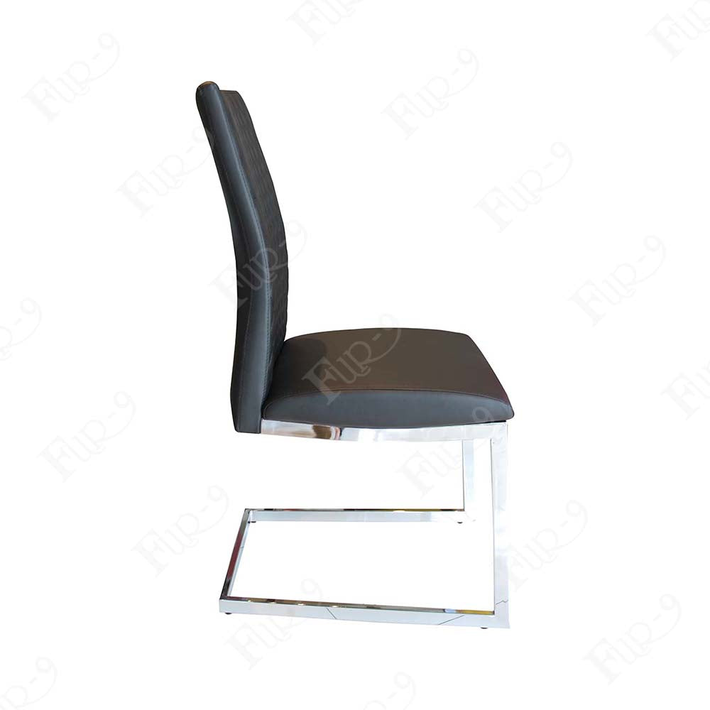 เก้าอี้นั่งโครงเหล็กหุ้มหนัง